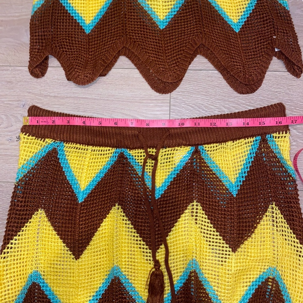 Plus Size Chevron Crochet Cami and Skirt Set - Gold
/TAGS New <3 - Picture 3 of 15